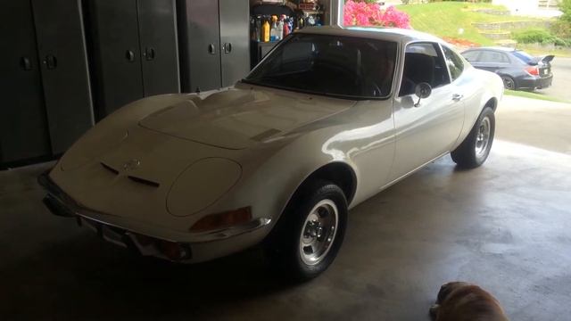 1973' Opel GT Start-Up смотреть онлайн