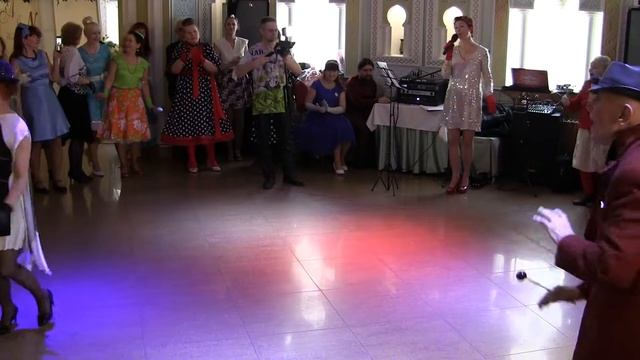 Марина Яцкевич "Ленинградские мосты", танец Борис Павлов и Елена Коржевская 11.04.21 СПб. смотреть онлайн