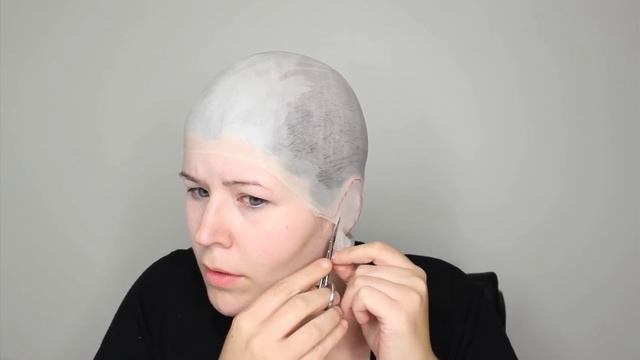 FX Makeup Series: How to Apply A Bald Cap смотреть онлайн