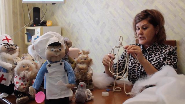 Мастер-класс по изготовлению кукол дает Вера Скокова из Новошешминска смотреть онлайн