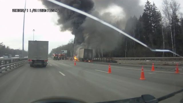 КИЕВСКОЕ Ш , фура в огне смотреть онлайн