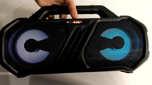 Мультимедийная акустическая система SmartBuy BUGGY - работа радио