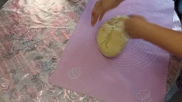 Такие пироги сейчас редко кто печёт. смотреть онлайн
