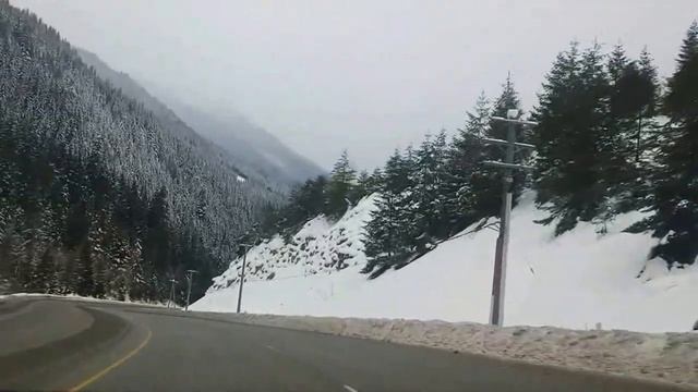 Рождественские каникулы в городке Хоуп. Канада. смотреть онлайн