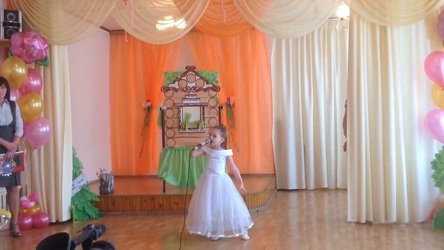 Ирина Дубрановская исполнила сольный номер «Пригласи меня папа на вальс» смотреть онлайн
