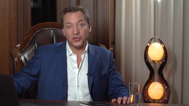 Как убедить потенциального клиента - эффективный прием Роман Василенко смотреть онлайн