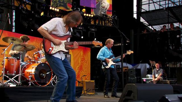 Sonny Landreth ("Z Rider") at Eric Claptons Crossroads Festival смотреть онлайн