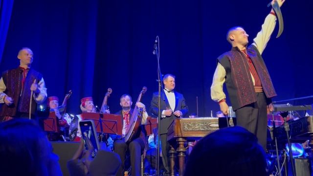 Гопак у виконанні НАОНІ смотреть онлайн