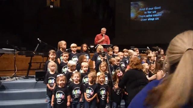 Emily & Victoria on Stage at Church (briefly together) смотреть онлайн