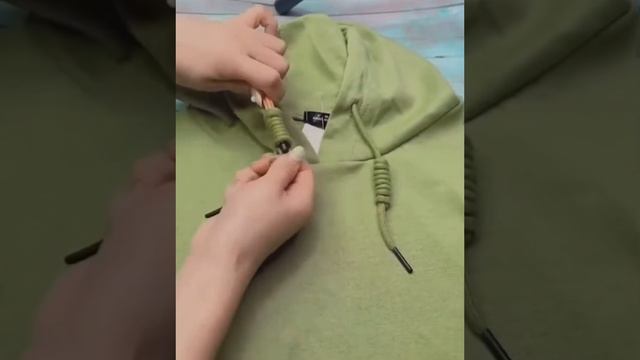 Как завязать шнурки на толстовке или куртке