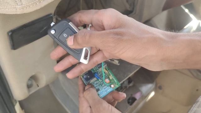 Old / New Bolero Remote Matching | Flip key Remote | Ahshani Work смотреть онлайн