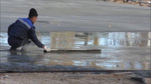 Укладка бетонной смеси / Laying of concrete mix / Meletakkan campuran beton