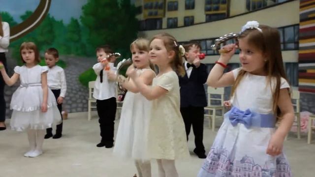 Праздник 8-го марта в Школе Активного Ребенка для группы Sweethearts смотреть онлайн