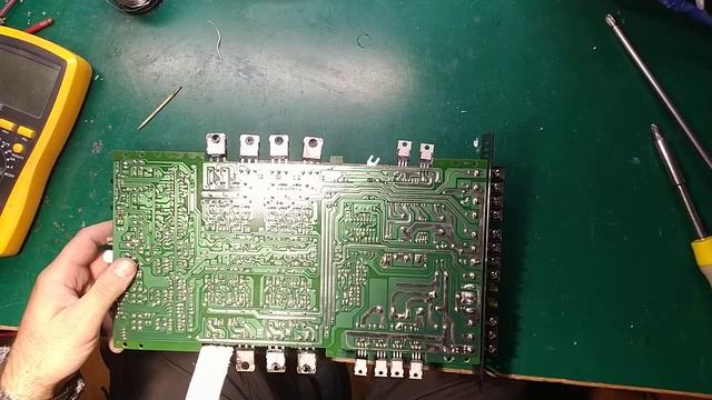 Ремонт автомобильного усилителя AVATAR ABR-240.4 смотреть онлайн