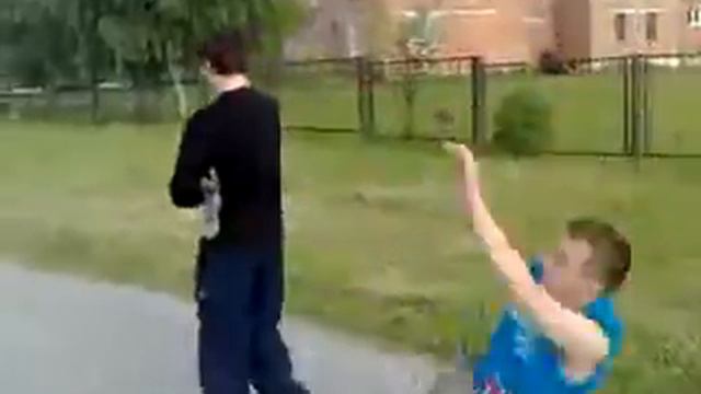 Сломал колено