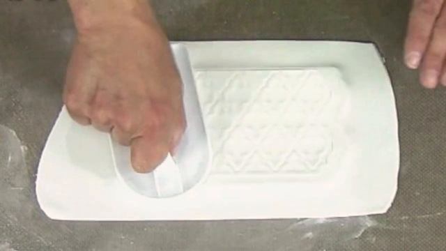 How to Load a Silicone Onlay® with Fondant Video смотреть онлайн