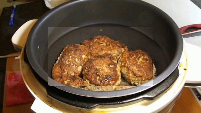 Котлеты в Соусе в Мультиваркеi