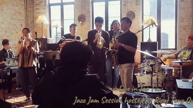 Sway (Julie London's Version)- Cover Song in C Major смотреть онлайн