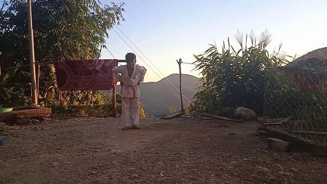 Sito reyo karate ?.White belt kata number 1.2?? смотреть онлайн