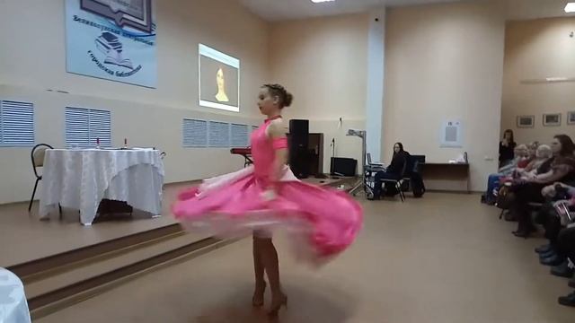 Музыкальная гостиная АРТ-ЦЕНТРА Дуэль чувств. Классический танец исполняет Анастасия Шорохова смотреть онлайн
