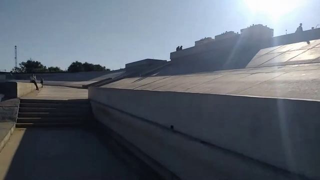 Влог: Прилетели в Волгоград. Парк Царицын, набережная. смотреть онлайн