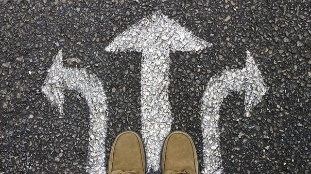 Who Really Makes the Decisions that Rule, Regulate and Control Your Life? смотреть онлайн