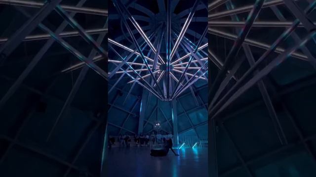 Atomium museum in Brussels, Belgium. Музей Атомиум в Брюсселе, Бельгии смотреть онлайн
