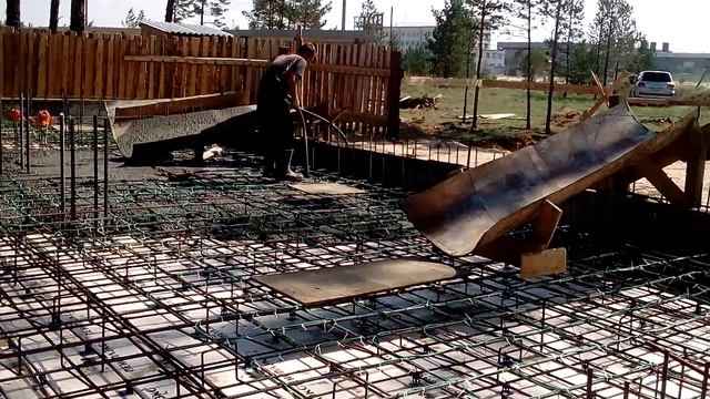 Устройство железобетонной фундаментной плиты