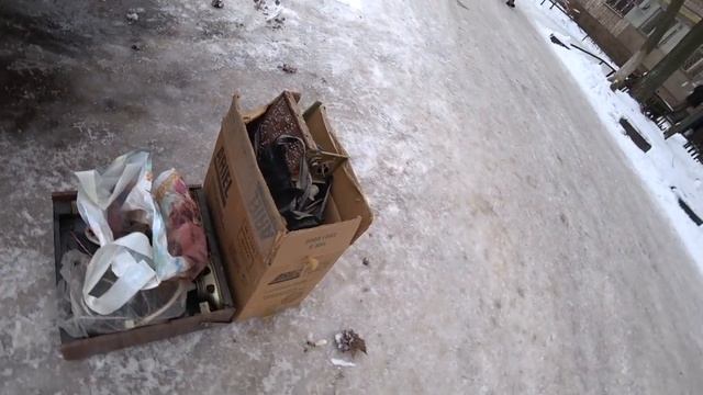 Барахолка!!! Куча Бытовой электроники СССР . Куча плат и радиодеталей смотреть онлайн