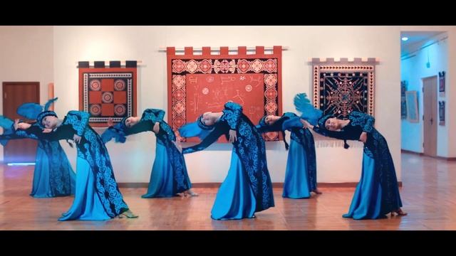 DATKA DANCE - KYRGYZ DANCE (KYRGYZSTAN) / Датка бий тобу - Кыргыз бий смотреть онлайн