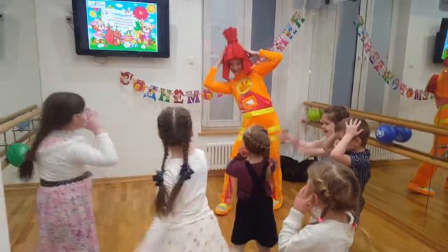 С днем рождения Маргарита! Детский клуб "Дети-Initio" смотреть онлайн