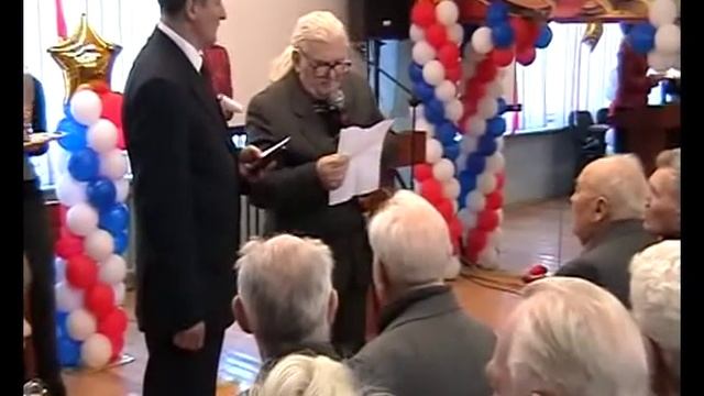 Ветеран отказывается от медали к 65-летию ВОВ смотреть онлайн