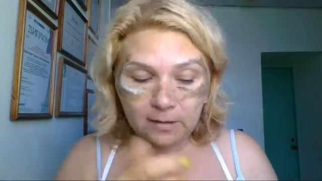 Маски из глины, из грязи, из овсянных хлопьев, из белка смотреть онлайн