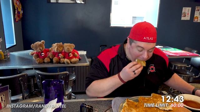 Barbarian Pancake Breakfast Challenge in Minneapolis, Minnesota!! смотреть онлайн
