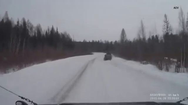 Экспедиция к морю Лаптевых "Зацепили бровку, вид сзади" смотреть онлайн