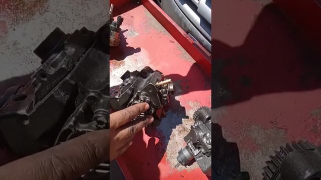 Problème de circuit carburant (pompe à injection) Renault Master 3 مشكل مضخة حاقن смотреть онлайн