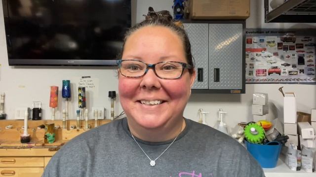 62nd Vlog of a Tumbler Maker | Chaos Box, Sales, and Restocks oh my! смотреть онлайн