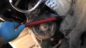 Suzuki SX4. замена ремня, натяжителя и ролика приводного ремня 2.0Л.