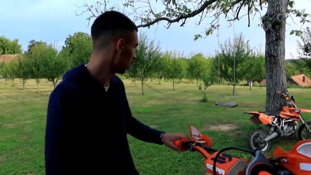 KTM SX65 vs KTM SX125!! смотреть онлайн