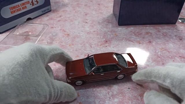 Nissan Cedric 1990.. Scale 1/43. Tomica Limited Vintage смотреть онлайн