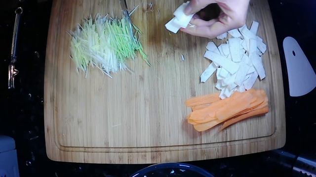 Gedünstetes Gemüse Julienne eine gesunde und leckere Beilage zum einfachen Kochen смотреть онлайн