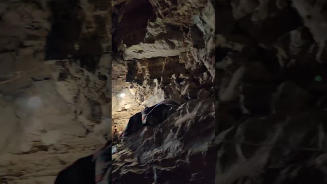 Хотите увидеть самую глубокую пещеру (может даже в мире) находиться в табасаранском р-не (Дюрк) смотреть онлайн