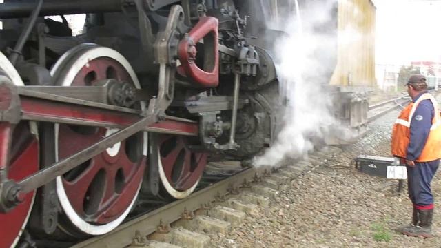 Паровоз Л-5248, выгрузка ХДВ смотреть онлайн