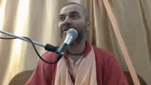 Шрипад Бхактиведанта Садху Махарадж - Вриндавана-махимамрита (10) / Харьков, 7.01.2014 смотреть онлайн