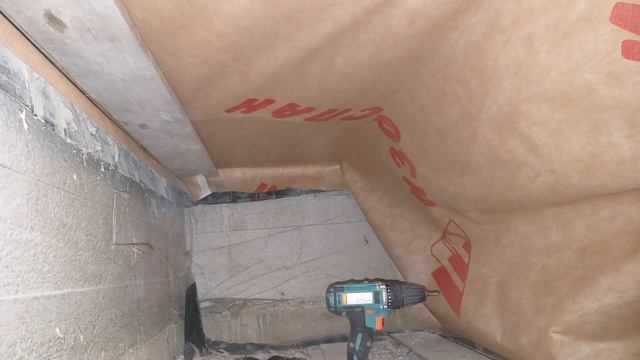 Утепление кровли изнутри, утепленные полы, сюрпризы на крыше! смотреть онлайн