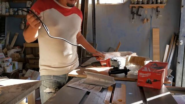unboxing mini amoladora Milwaukee смотреть онлайн