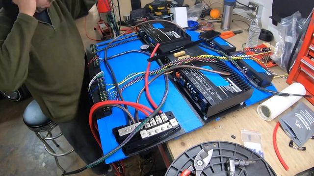 Hyundai Genesis SQ, clean wire install with Helix ultra dsp смотреть онлайн