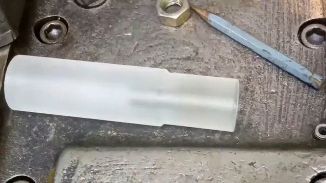 Клеем ручку из оргстекла для отвертки. смотреть онлайн