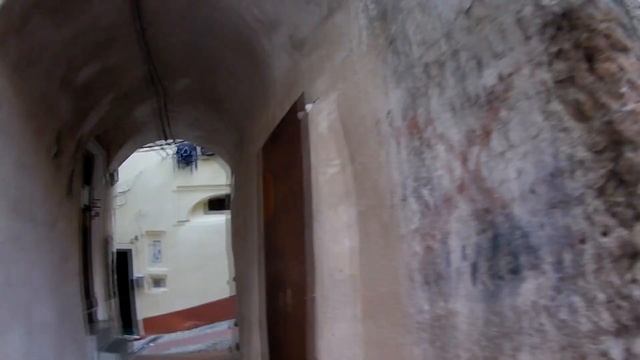 По миру без денег. Италия. Вентимилья, дорога во Францию. смотреть онлайн