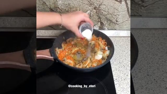 Кролик в сметане ???